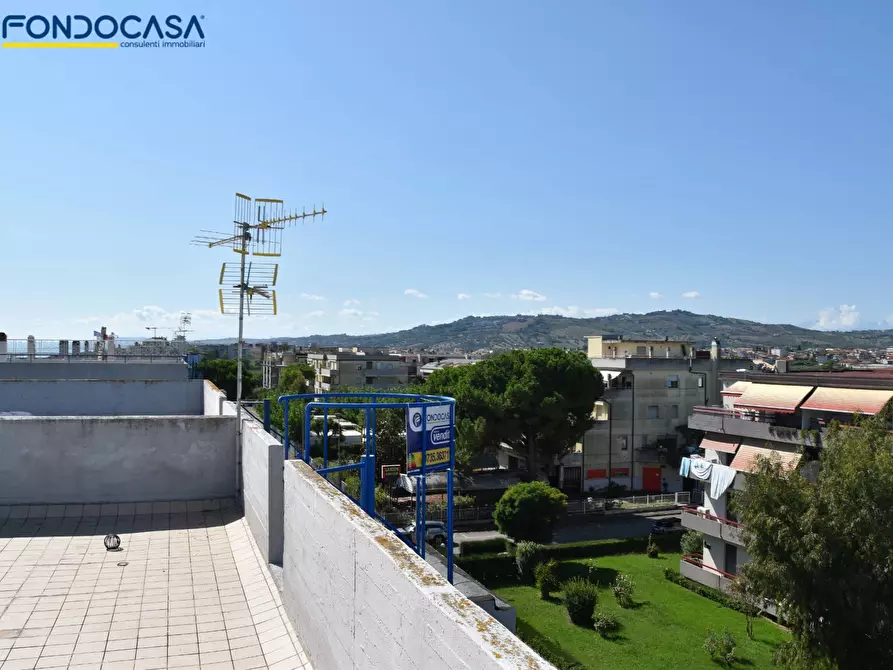 Immagine 61 di Appartamento in vendita  in Via Taormina 49 a Martinsicuro