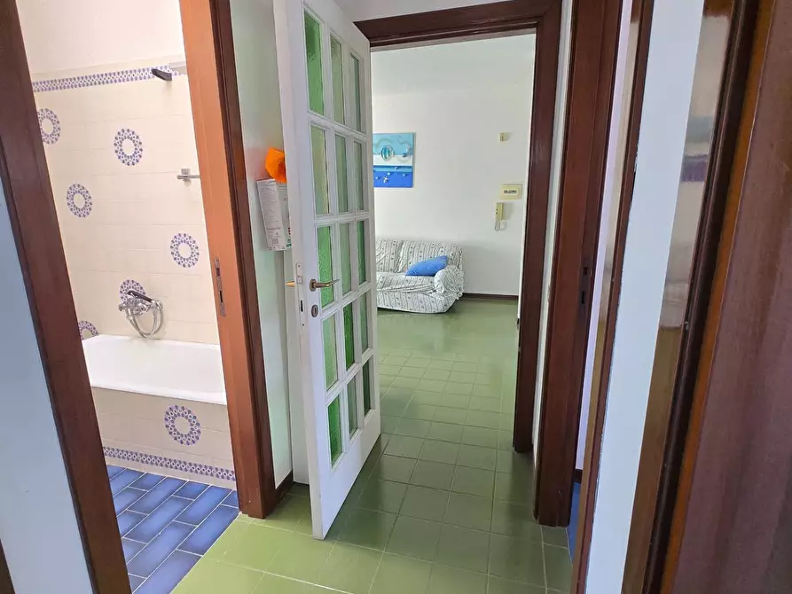 Immagine 10 di Appartamento in vendita  in Via Taormina 49 a Martinsicuro