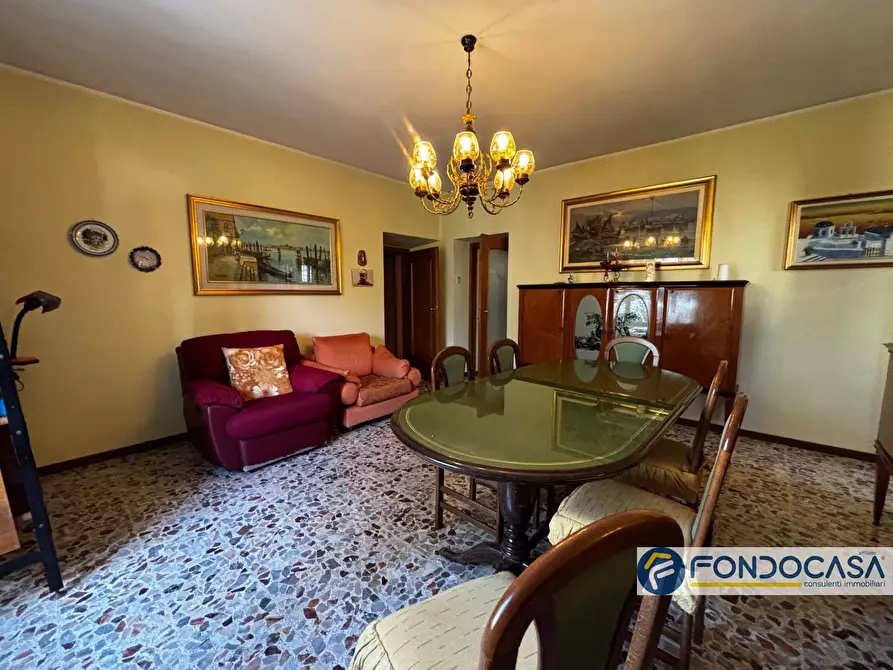 Immagine 6 di Palazzo in vendita  in VIA DON LUIGI MONTI a Credaro