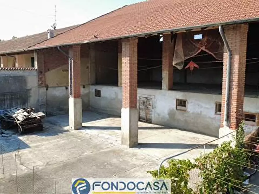 Immagine 2 di Rustico / casale in vendita  a Travagliato