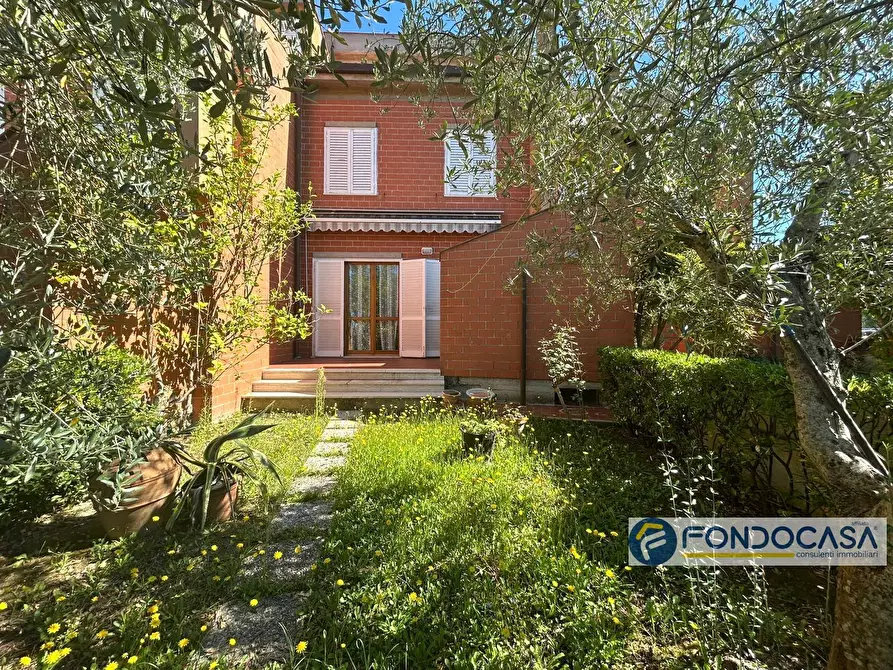 Immagine 29 di Villetta a schiera in vendita  in Via Del Colle a Pontedera