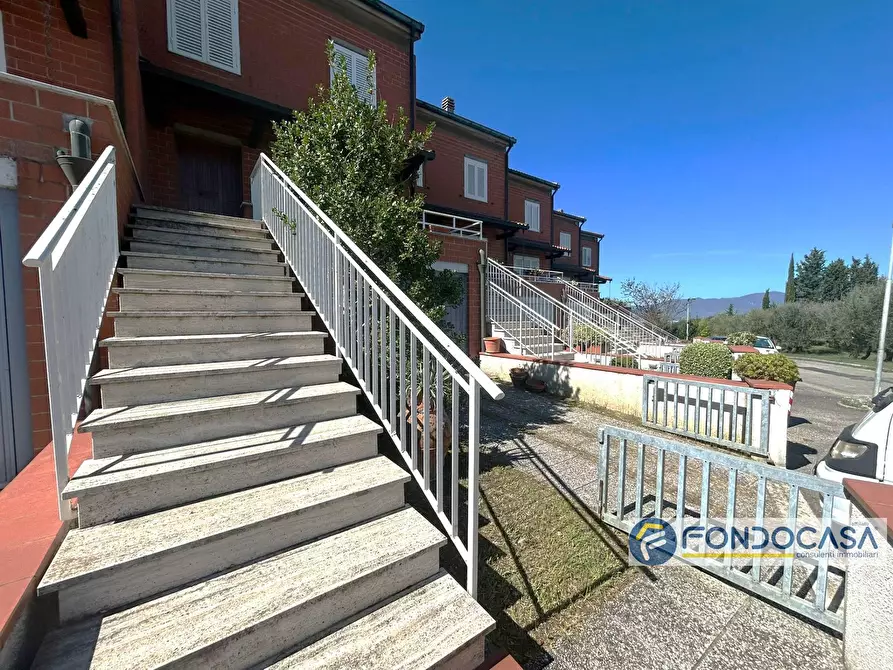 Immagine 2 di Villetta a schiera in vendita  in Via Del Colle a Pontedera