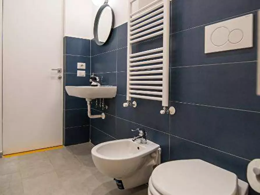 Immagine 30 di Appartamento in vendita  in Via Guerino Grimaldi 5 a Salerno