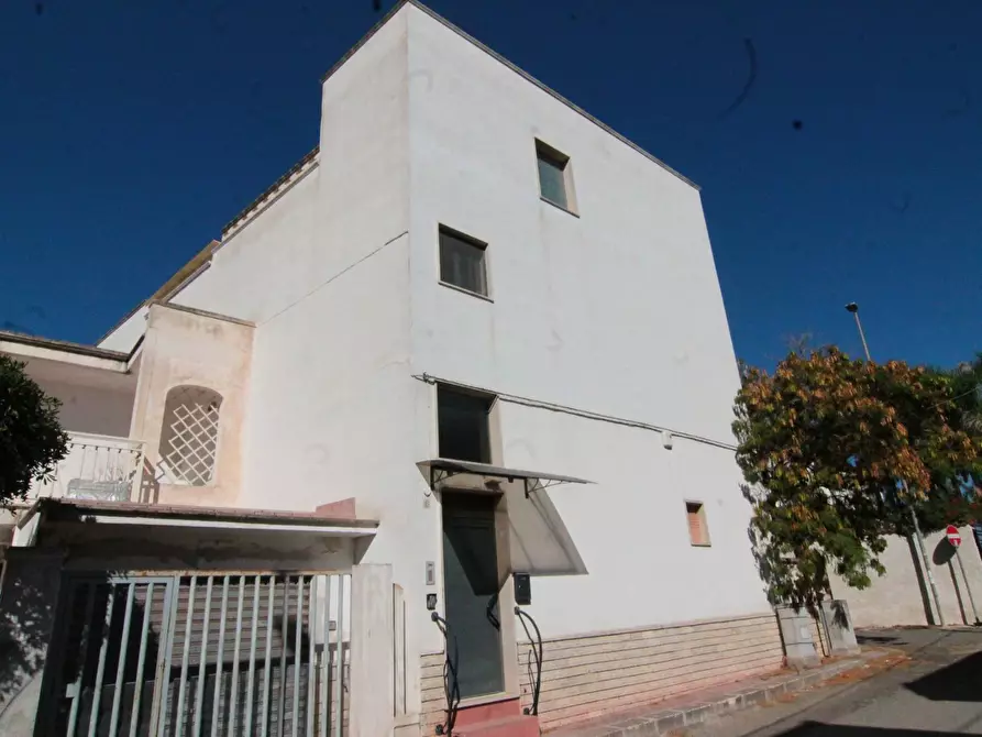 Immagine 1 di Appartamento in vendita  in via c. colombo 6 a Avetrana