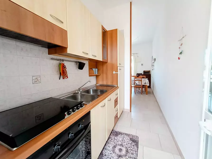 Immagine 11 di Casa semindipendente in vendita  in Via Walter Chiari a Melendugno