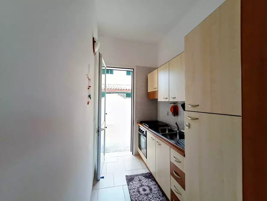 Immagine 12 di Casa semindipendente in vendita  in Via Walter Chiari a Melendugno