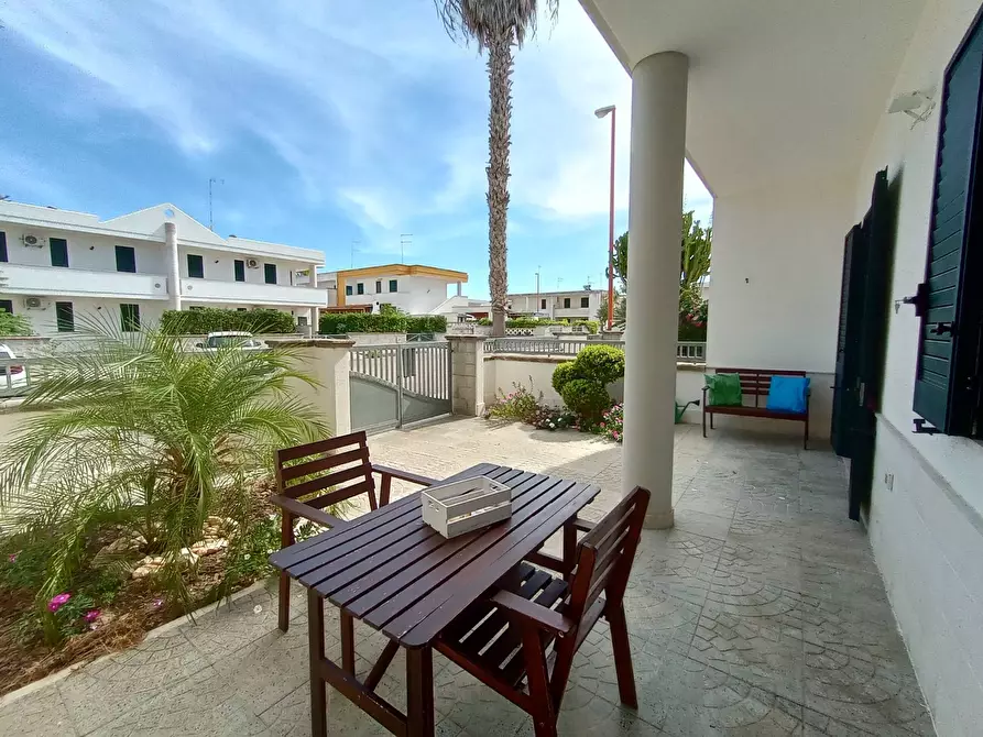 Immagine 3 di Casa semindipendente in vendita  in Via Walter Chiari a Melendugno