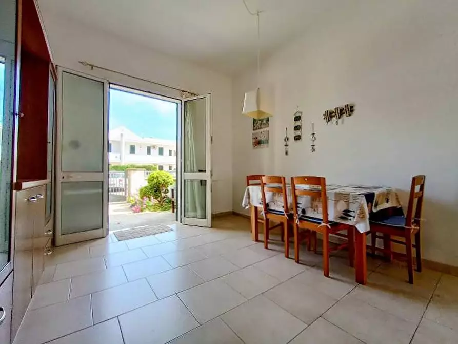 Immagine 6 di Casa semindipendente in vendita  in Via Walter Chiari a Melendugno