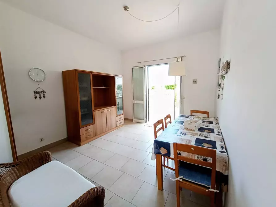 Immagine 7 di Casa semindipendente in vendita  in Via Walter Chiari a Melendugno