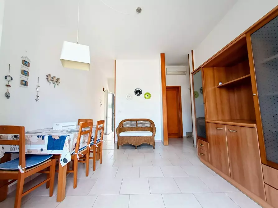 Immagine 8 di Casa semindipendente in vendita  in Via Walter Chiari a Melendugno