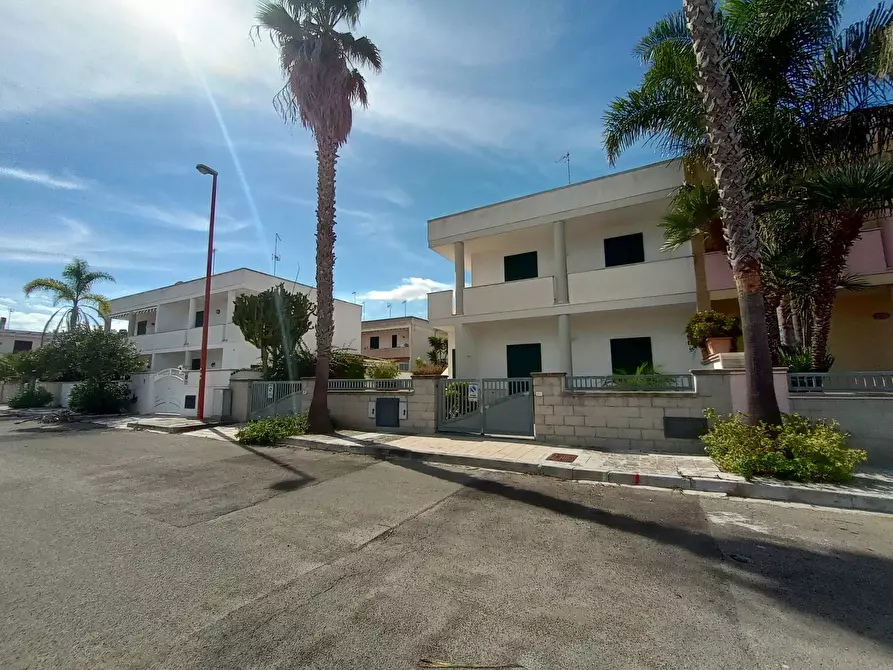 Immagine 30 di Casa semindipendente in vendita  in Via Walter Chiari a Melendugno