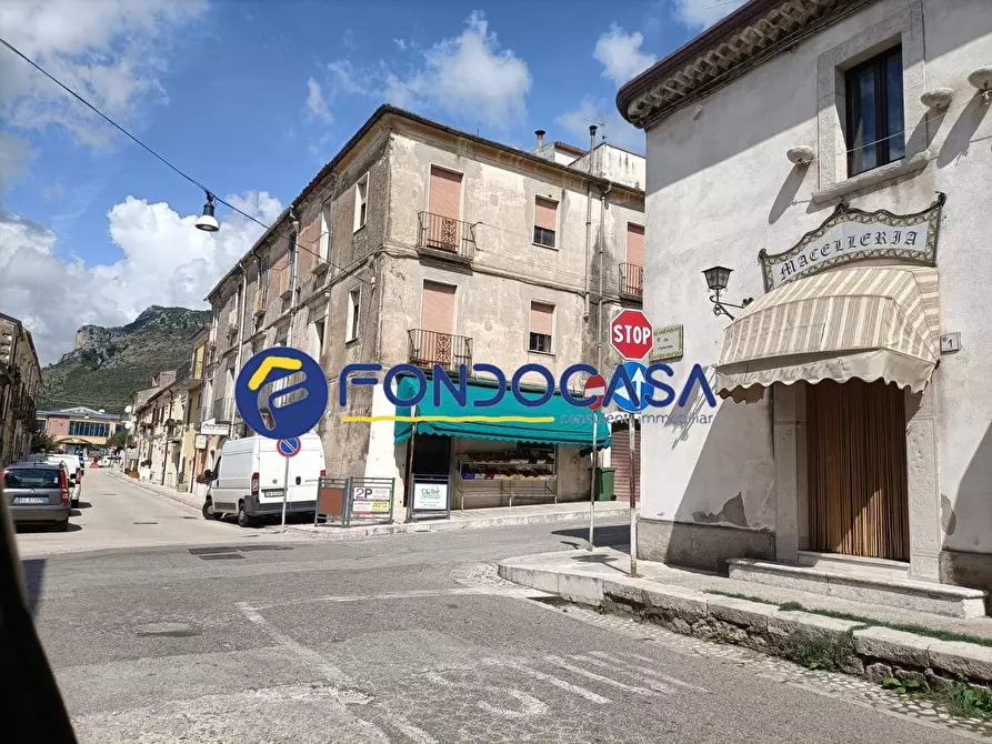 Immagine 6 di Palazzo in vendita  in via roma 10 a Benevento