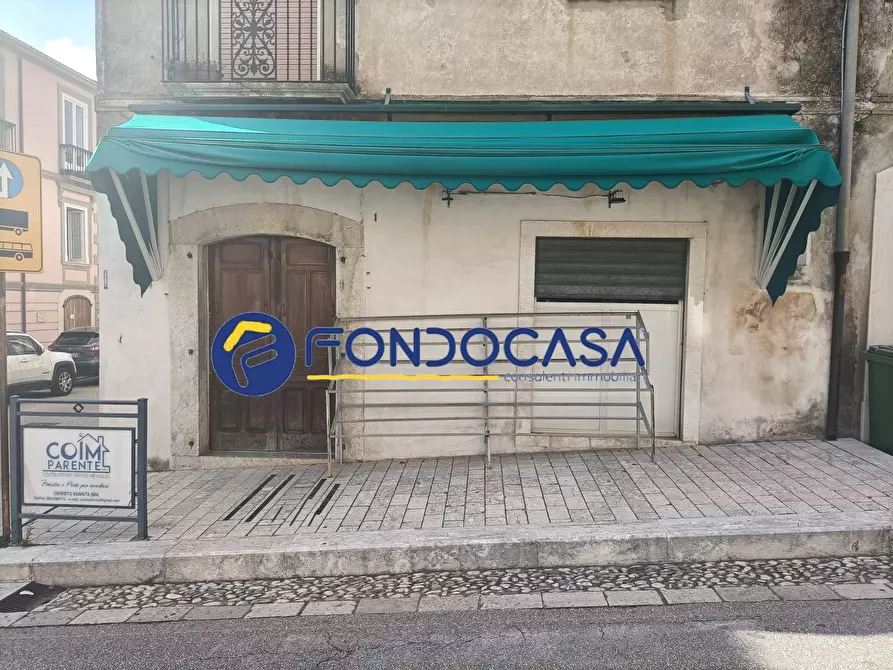 Immagine 8 di Palazzo in vendita  in via roma 10 a Benevento