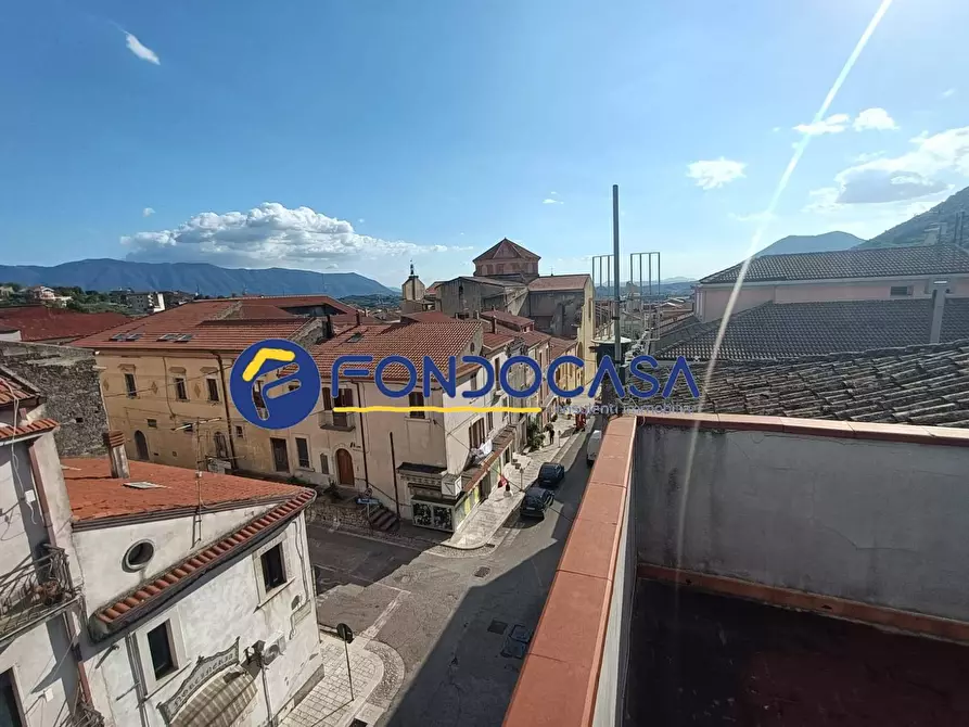 Immagine 9 di Palazzo in vendita  in via roma 10 a Benevento