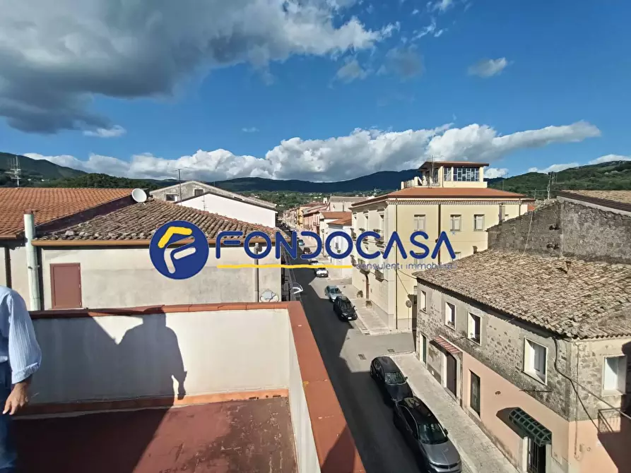 Immagine 10 di Palazzo in vendita  in via roma 10 a Benevento