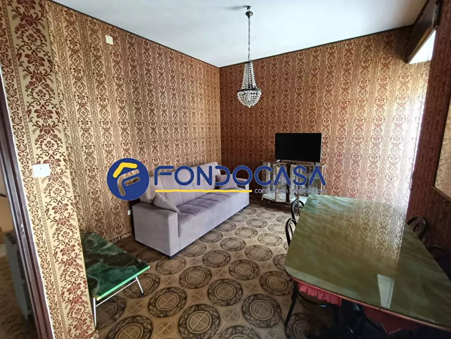 Immagine 18 di Palazzo in vendita  in via roma 10 a Benevento