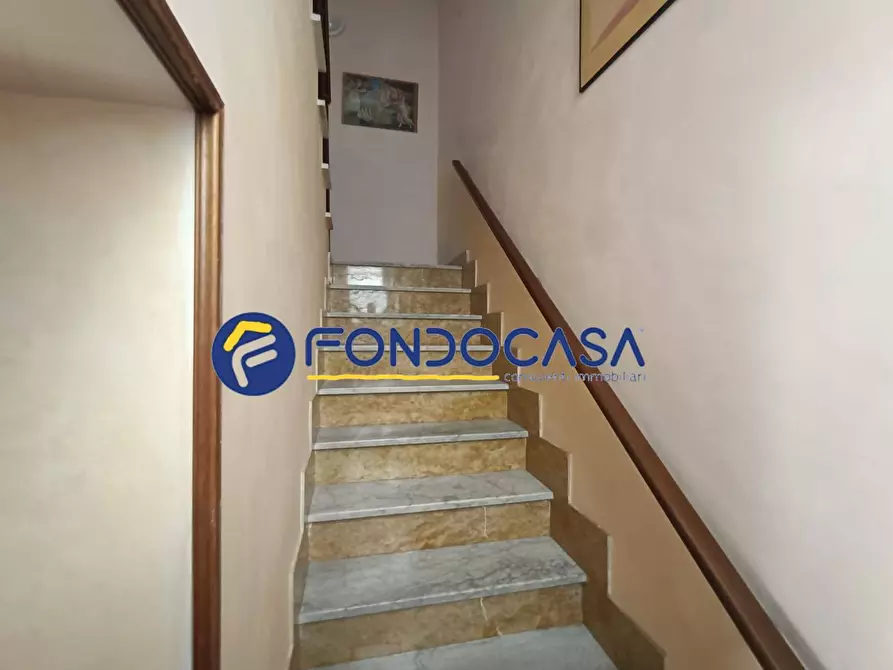 Immagine 20 di Palazzo in vendita  in via roma 10 a Benevento