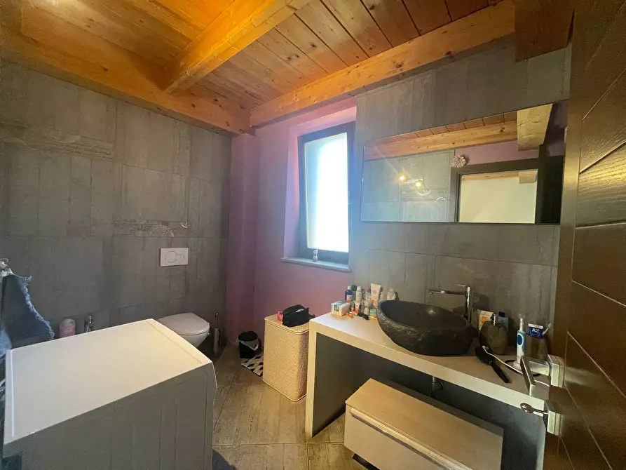 Immagine 19 di Villa in vendita  a Coazze