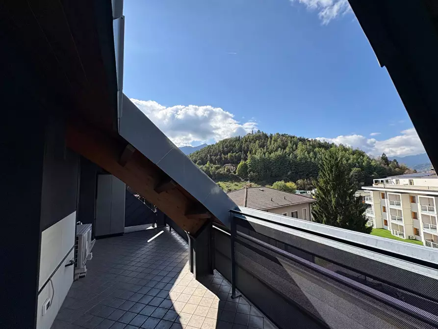 Immagine 2 di Attico in vendita  in Piazza Manzù a Clusone