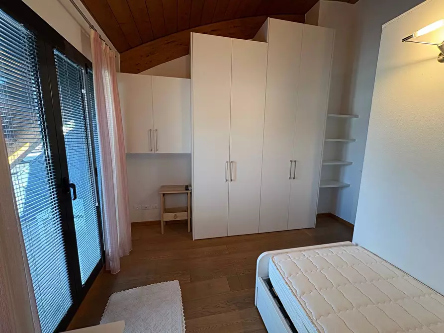 Immagine 13 di Attico in vendita  in Piazza Manzù a Clusone