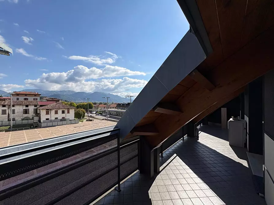 Immagine 19 di Attico in vendita  in Piazza Manzù a Clusone