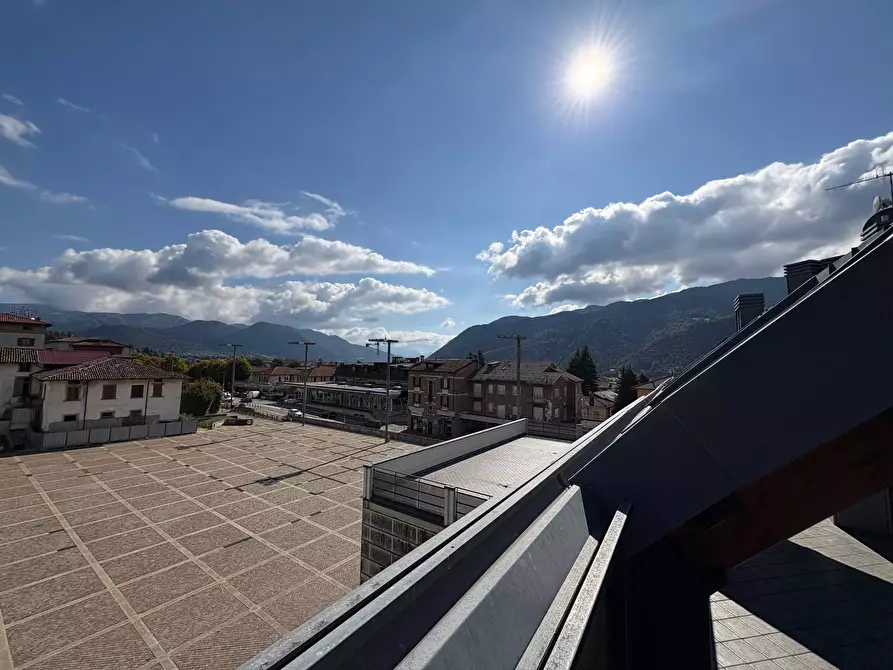 Immagine 20 di Attico in vendita  in Piazza Manzù a Clusone