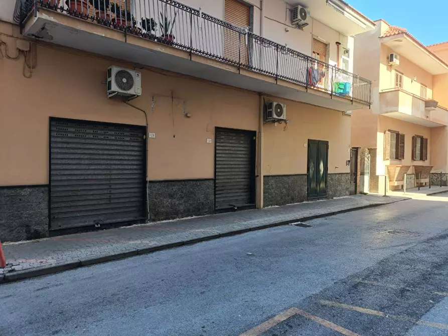 Immagine 4 di Attività commerciale in affitto  in VIA STARZA 18 a Angri