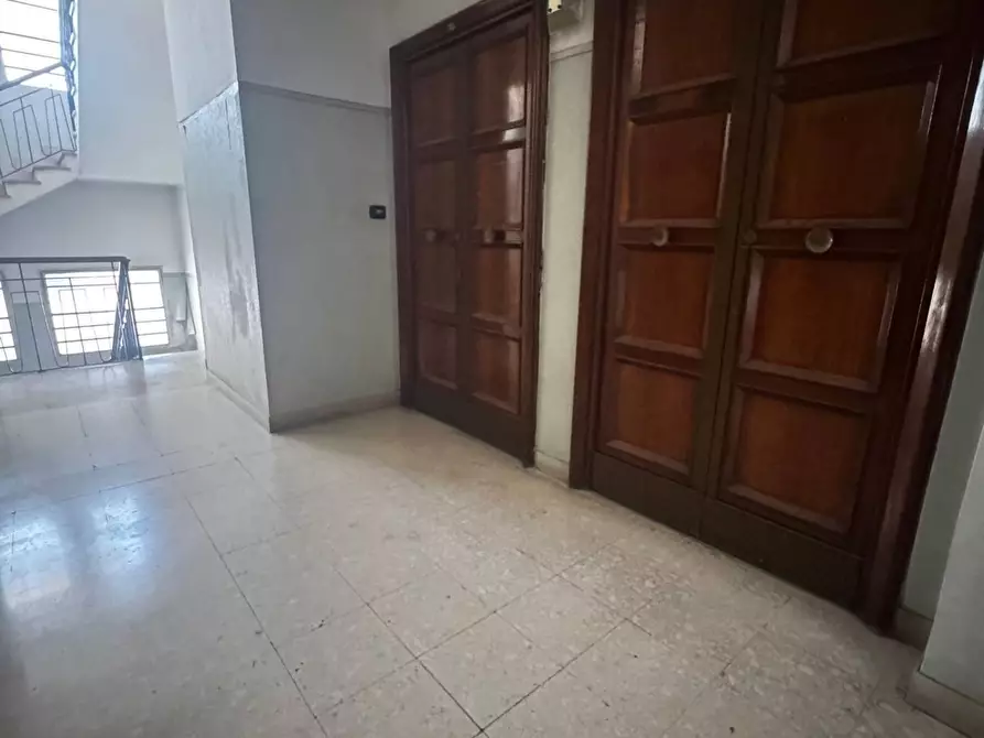 Immagine 9 di Appartamento in vendita  in Corso Vittorio Emanuele 172 a Salerno