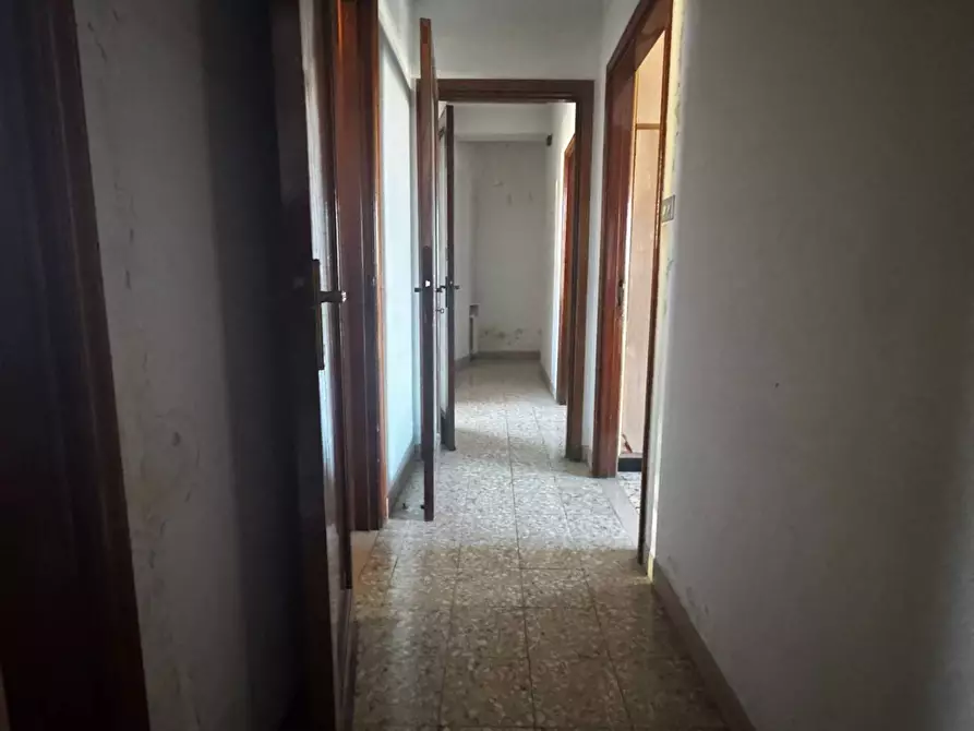 Immagine 18 di Appartamento in vendita  in Corso Vittorio Emanuele 172 a Salerno