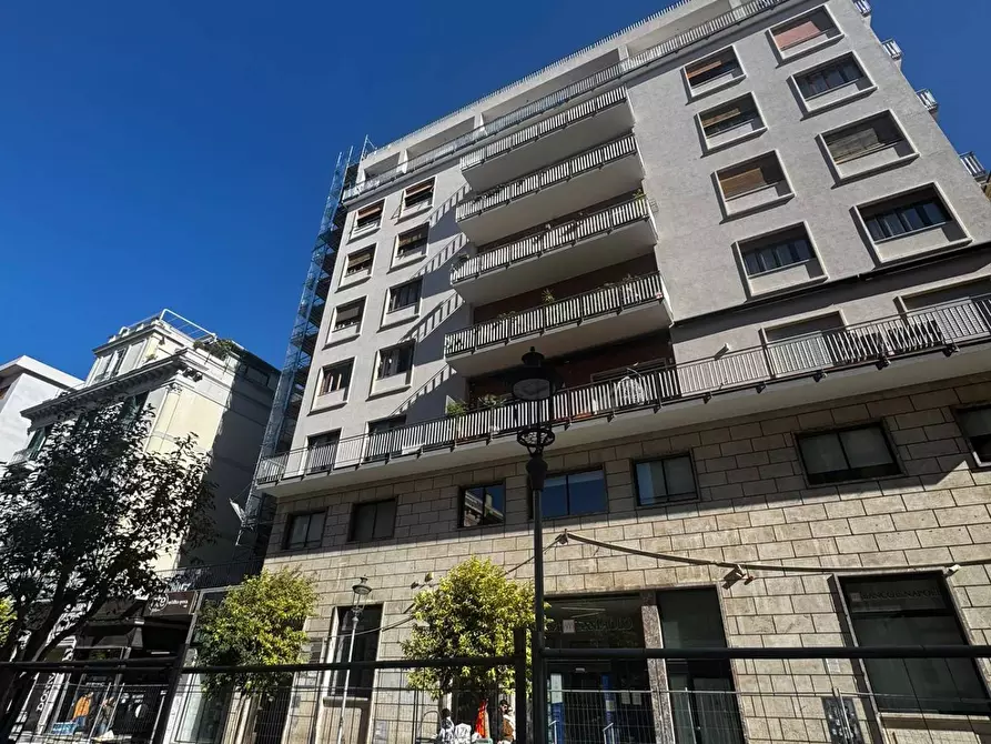 Immagine 5 di Appartamento in vendita  in Corso Vittorio Emanuele 172 a Salerno