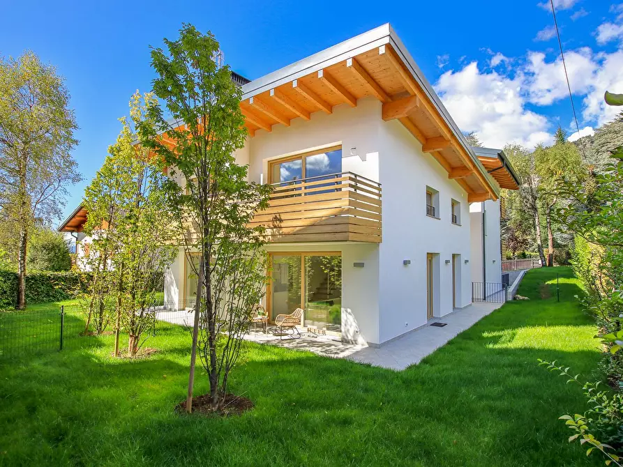 Immagine 1 di Casa semindipendente in vendita  in Viale Lodi 10 a Ardesio