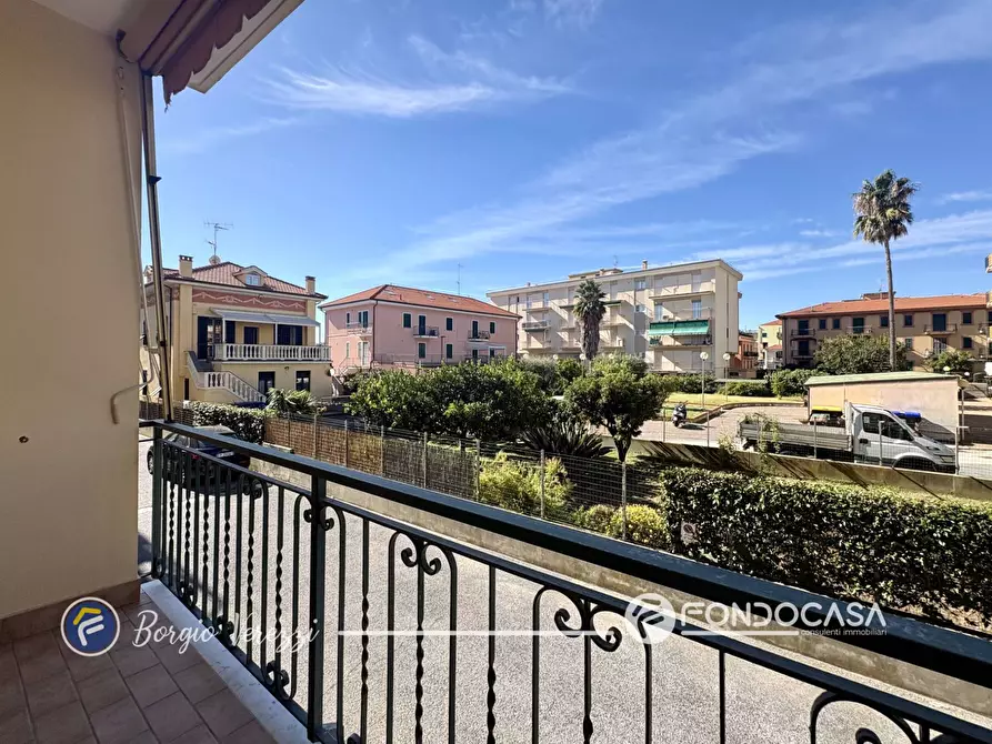 Immagine 25 di Appartamento in vendita  in Via XXV Aprile a Borgio Verezzi