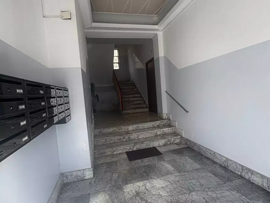Immagine 4 di Appartamento in vendita  in Via VI settembre 6 a Salerno
