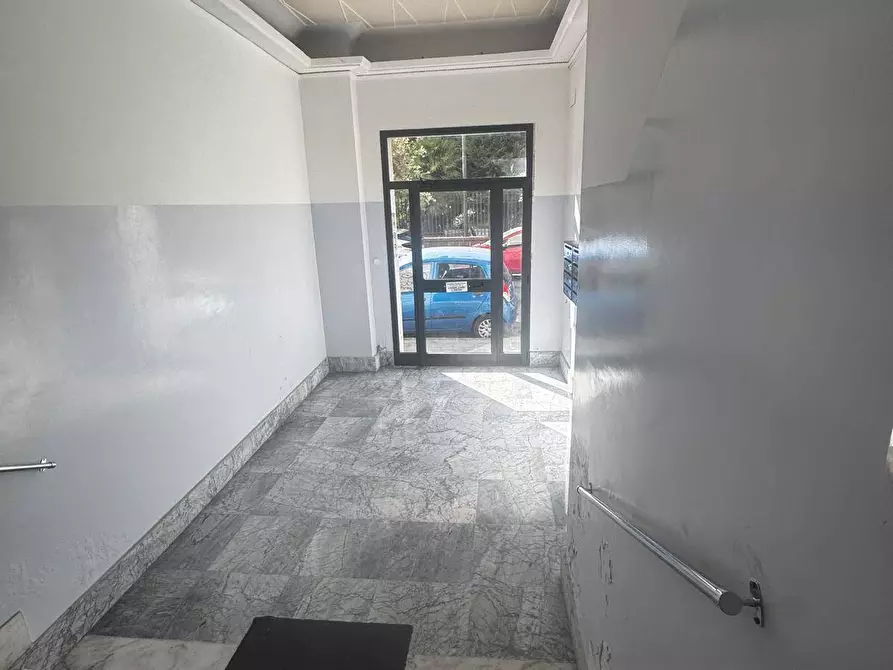 Immagine 5 di Appartamento in vendita  in Via VI settembre 6 a Salerno