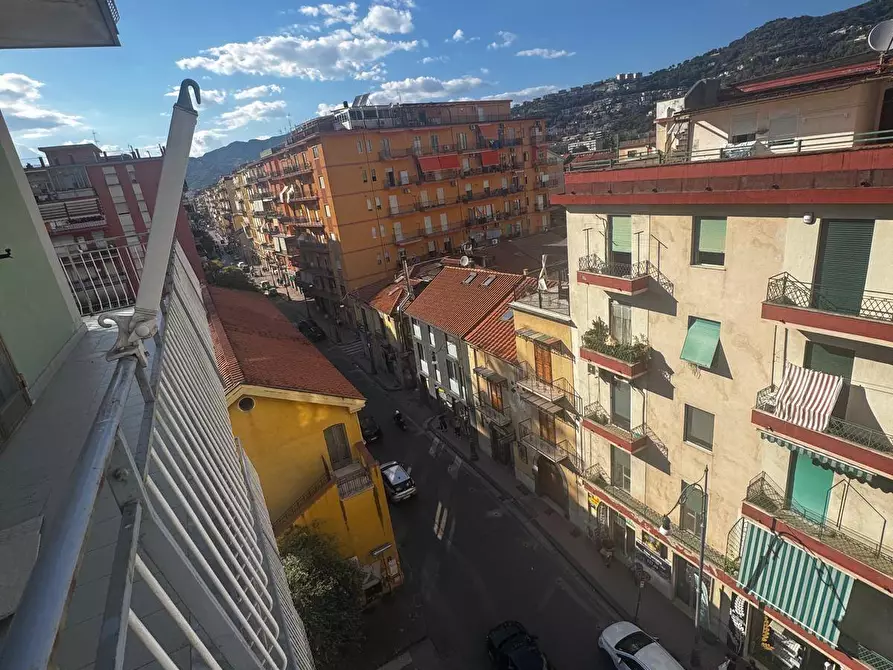 Immagine 18 di Appartamento in vendita  in Via VI settembre 6 a Salerno