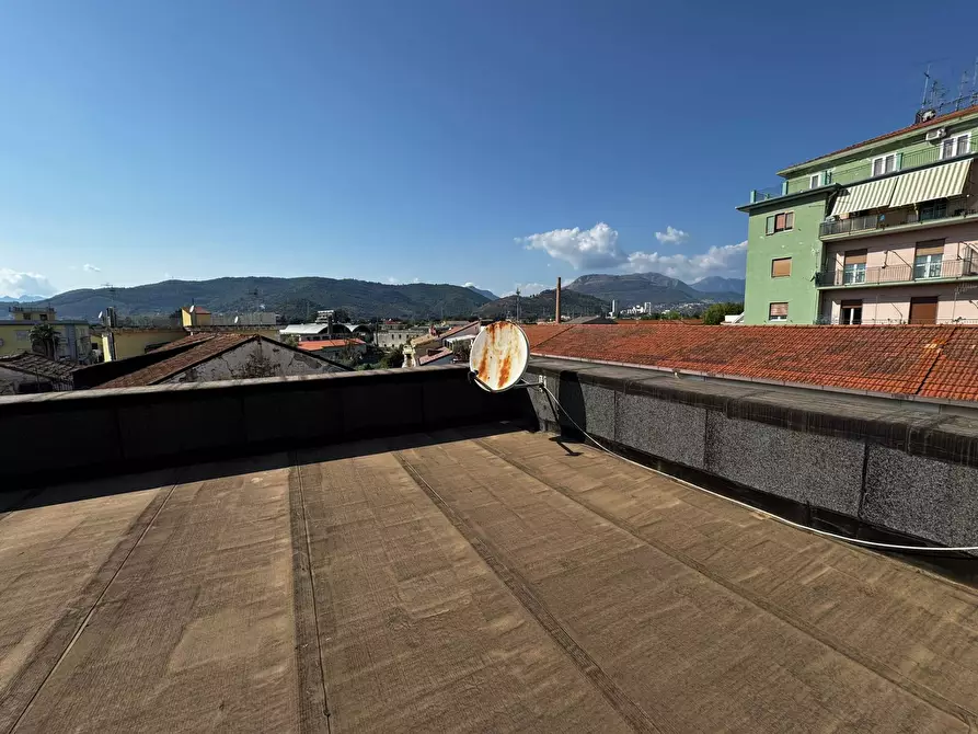 Immagine 10 di Appartamento in vendita  in via GiacOMO bUDETTI 12 a Pontecagnano Faiano