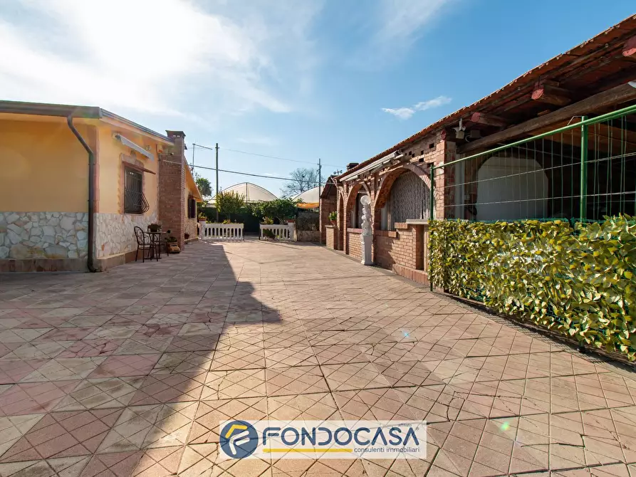 Immagine 3 di Villa in vendita  in Via Donato Bramante 10 a Pontecagnano Faiano