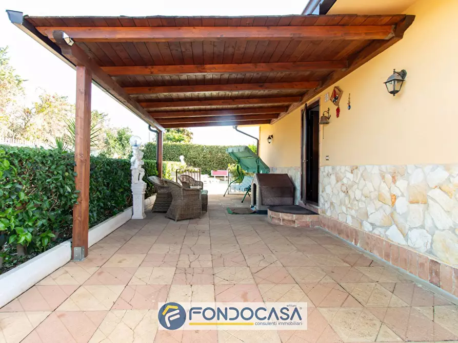 Immagine 17 di Villa in vendita  in Via Donato Bramante 10 a Pontecagnano Faiano