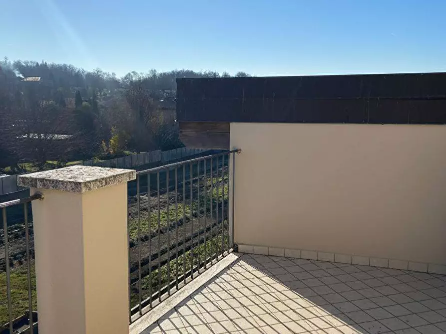 Immagine 21 di Appartamento in vendita  a Passirano