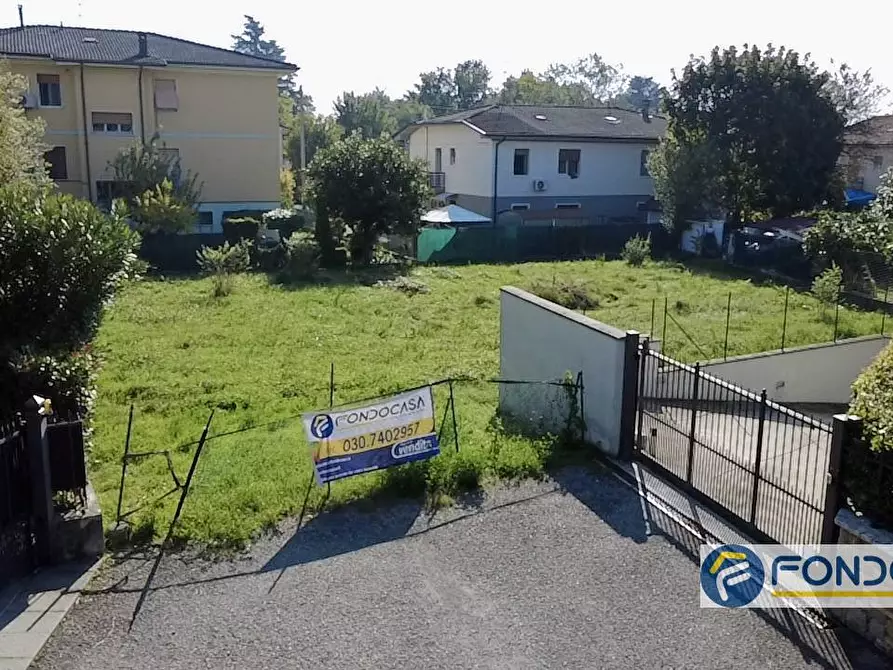 Immagine 1 di Terreno residenziale in vendita  a Palazzolo Sull'oglio