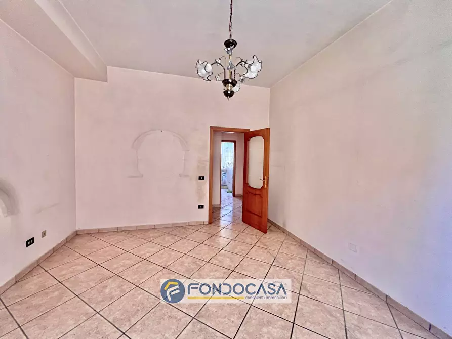 Immagine 11 di Appartamento in vendita  in via edmondo de amicis 25 a Cancello Ed Arnone