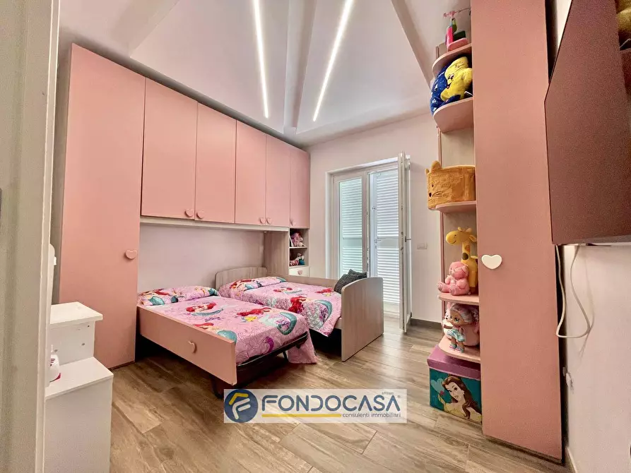 Immagine 9 di Villetta a schiera in vendita  in via alessandro volta a Sant'arpino