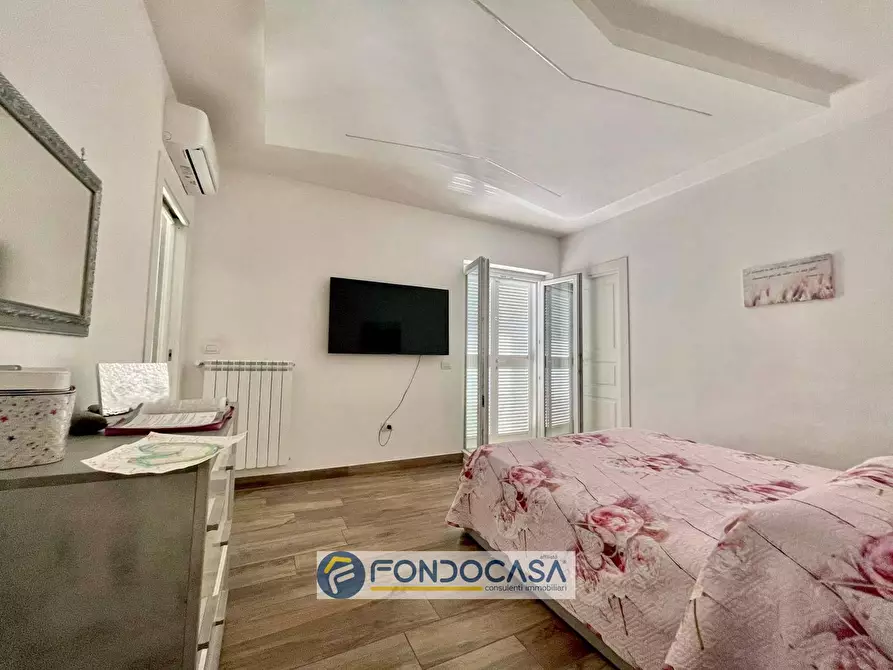 Immagine 10 di Villetta a schiera in vendita  in via alessandro volta a Sant'arpino