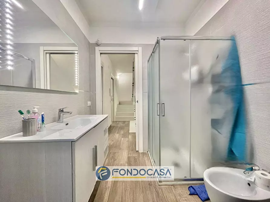 Immagine 17 di Villetta a schiera in vendita  in via alessandro volta a Sant'arpino