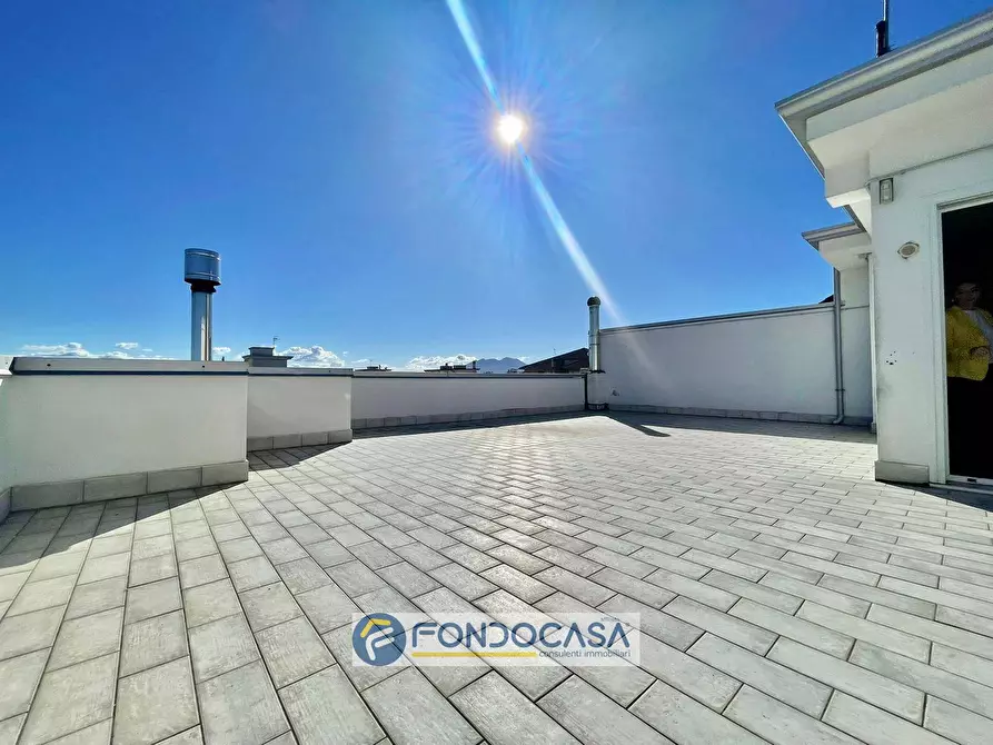 Immagine 30 di Villetta a schiera in vendita  in via alessandro volta a Sant'arpino