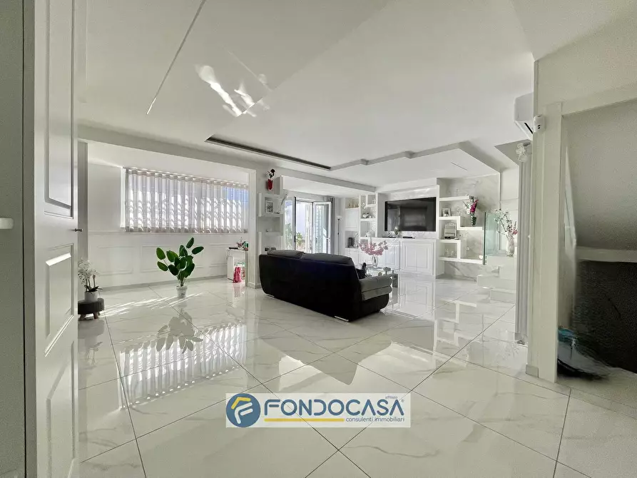 Immagine 33 di Villetta a schiera in vendita  in via alessandro volta a Sant'arpino