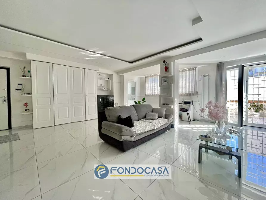 Immagine 34 di Villetta a schiera in vendita  in via alessandro volta a Sant'arpino