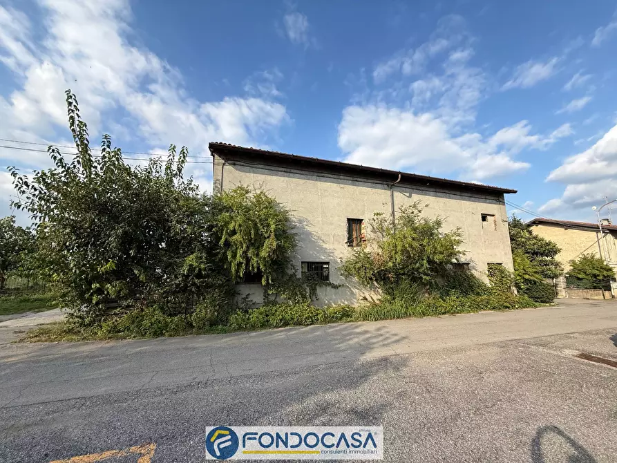 Immagine 11 di Rustico / casale in vendita  a Cazzago San Martino