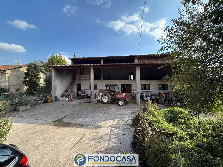 Immagine 12 di Rustico / casale in vendita  a Rovato