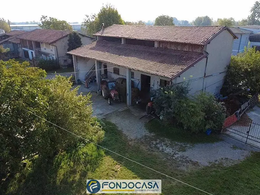 Immagine 2 di Rustico / casale in vendita  a Rovato
